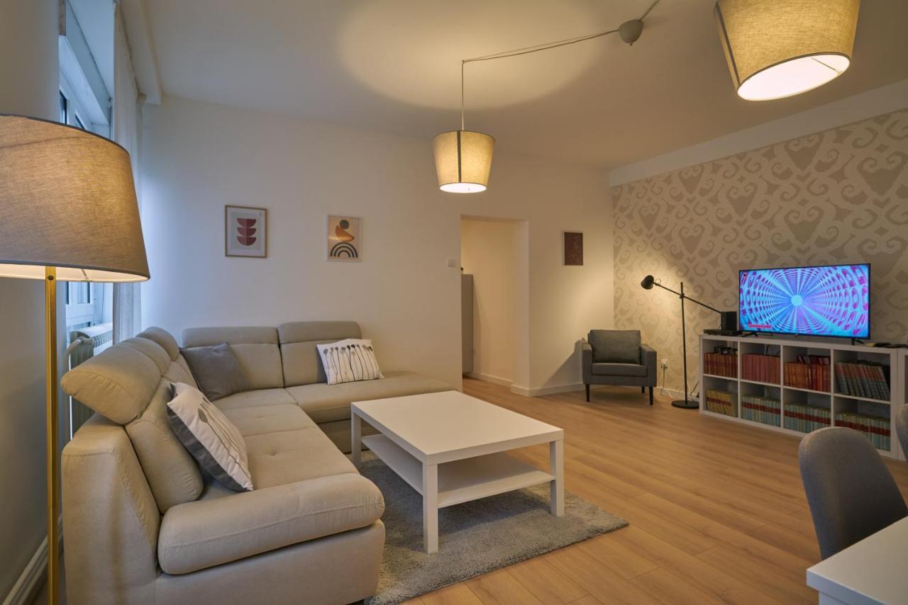 Apartamento Perfect 10 Belgrado Exterior foto