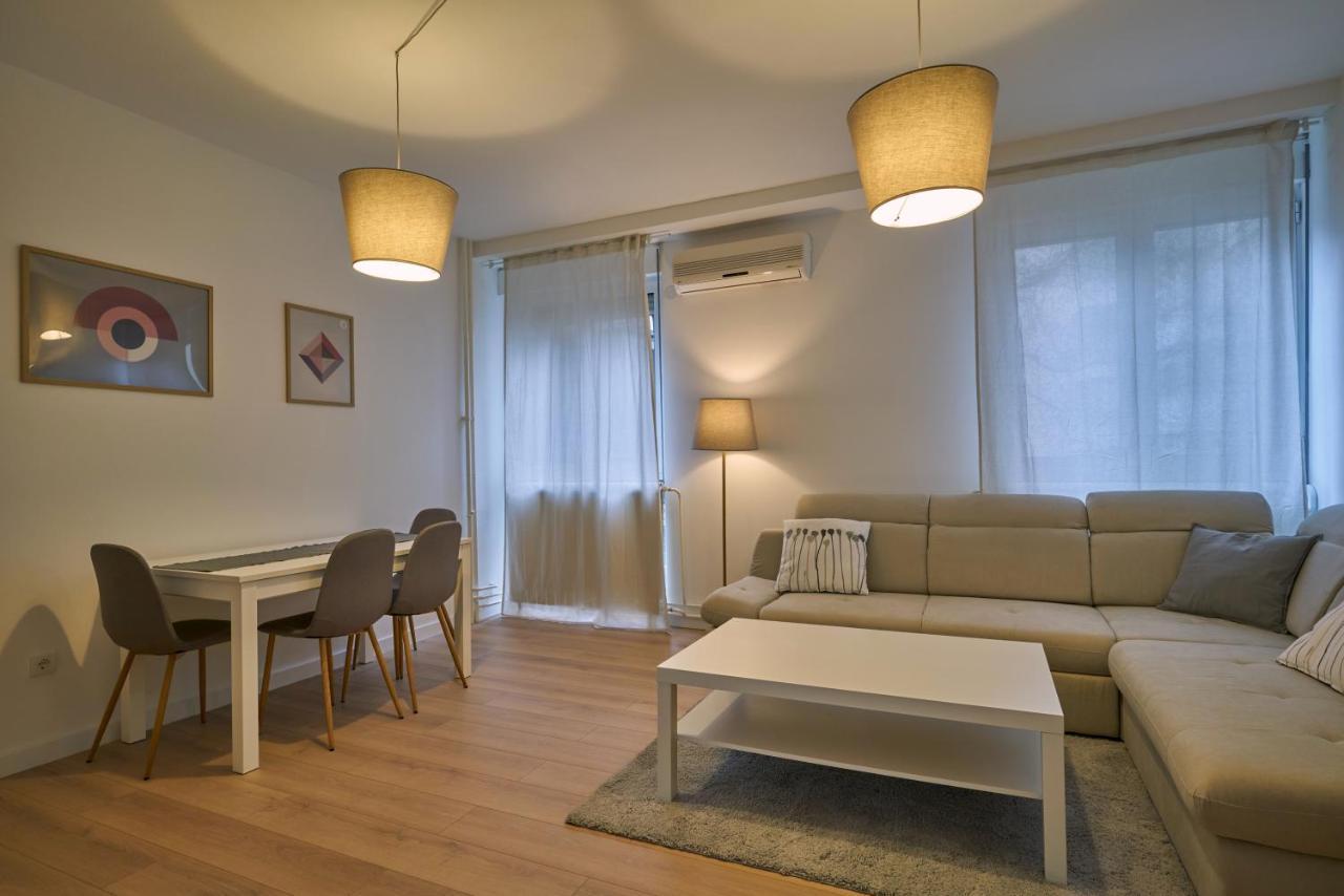 Apartamento Perfect 10 Belgrado Exterior foto